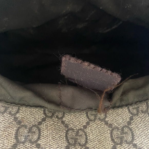 Authentic Gucci Supreme diaper bag. - Picture 4 of 9